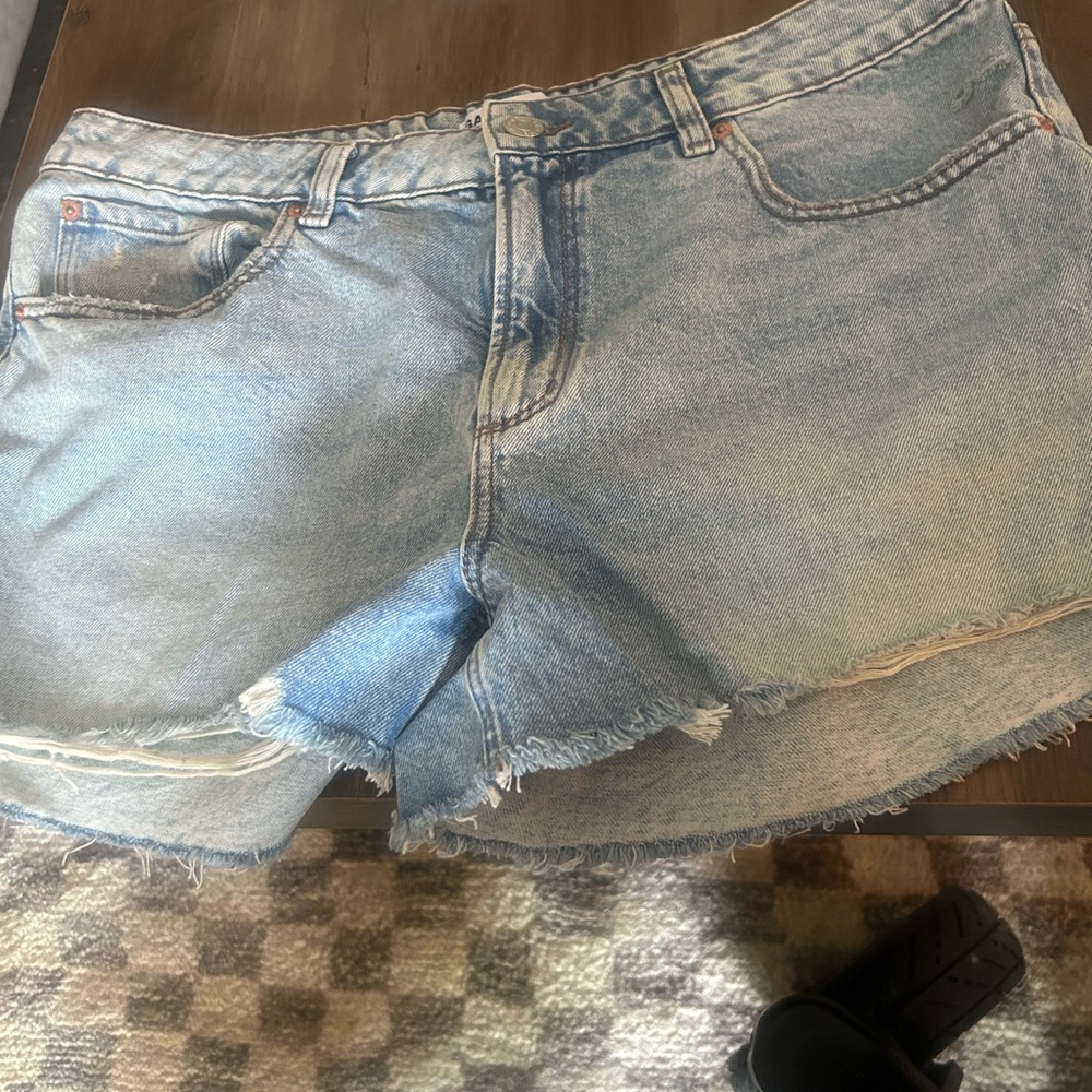 Denim Frayed Hem Women Shorts